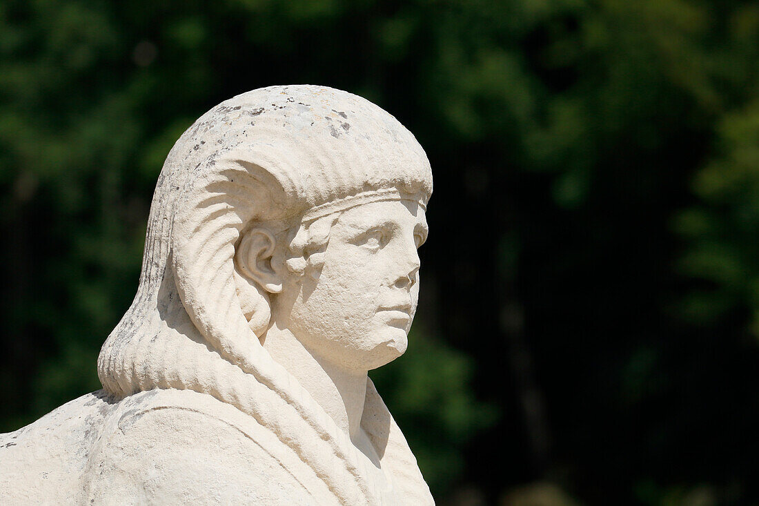 Frankreich. Seine und Marne. Schloss von Vaux le Vicomte. Statue, die eine Sphinx darstellt.