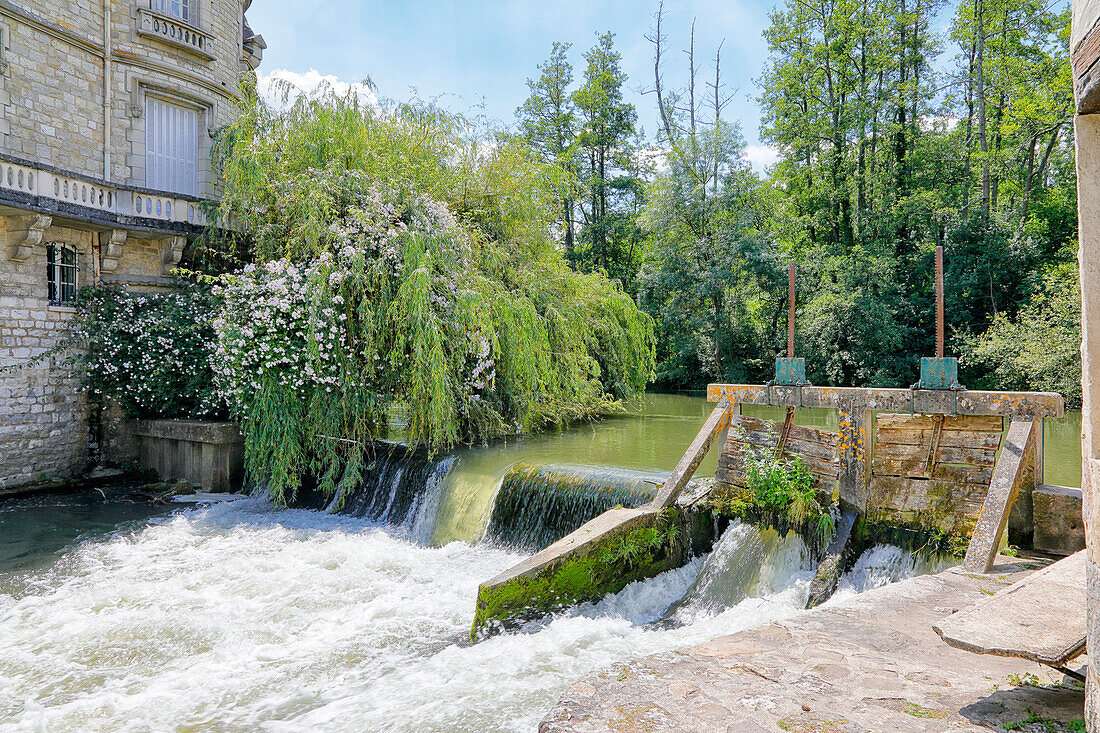 France. Seine et Marne. Medieval village of Moret sur Loing.