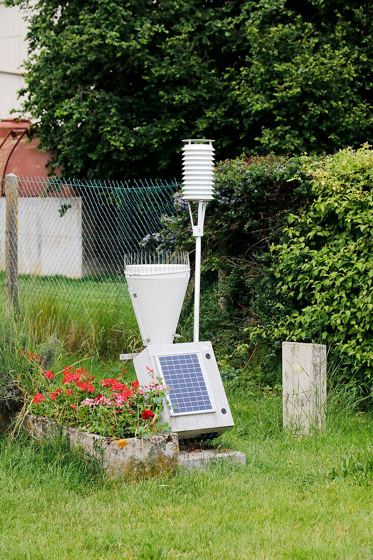 France. Seine et Marne. Coulommiers region. National and regional weather station.