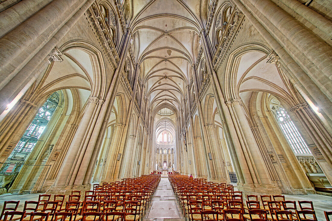 Frankreich. Normandie. Departement Manche. Coutances. Die Kathedrale. Das Kirchenschiff.