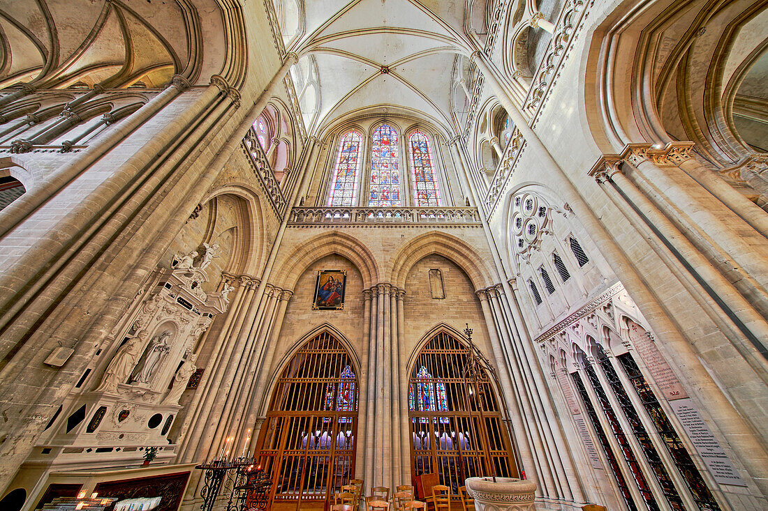 Frankreich. Normandie. Departement Manche. Coutances. Kathedrale. Kapelle des Heiligsten Herzens. Kapelle des Brunnens.