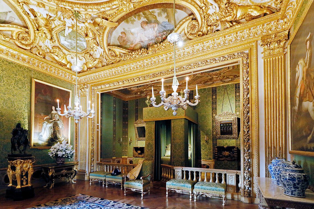 France. Seine et Marne. Vaux le Vicomte. Castle of Vaux le Vicomte. The bedroom of the king.