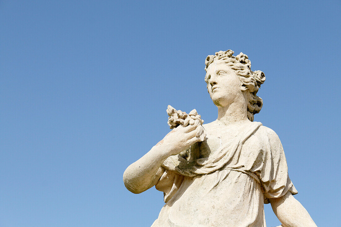 France. Seine et Marne. Castle of Vaux le Vicomte. The gardens. Statue "Flore".