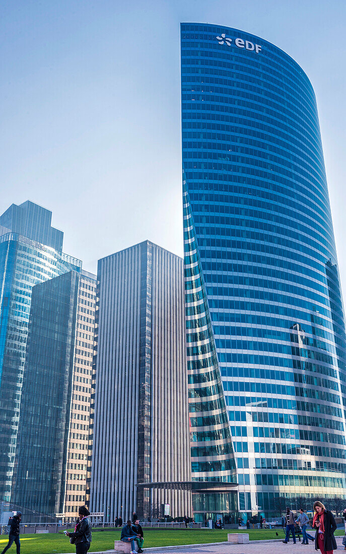 Grand Paris (Großraum Paris),Büroviertel La Defense,Der Tour EDF (Elektrizität von Frankreich)