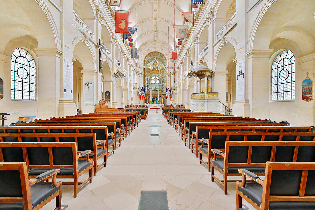 France. Paris. 7th district. Les Invalides. Army museum. Saint-Louis Cathedral. The nave.