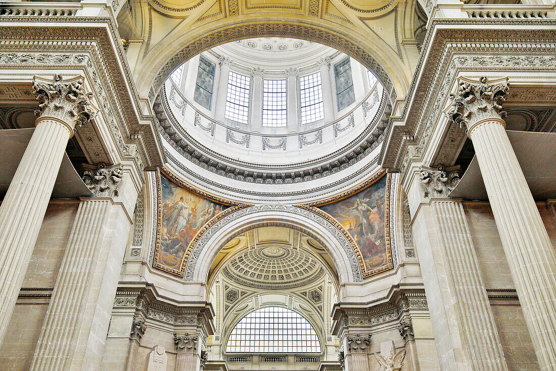 France. Paris. 5th district. The Pantheon. Ceilings and dome.