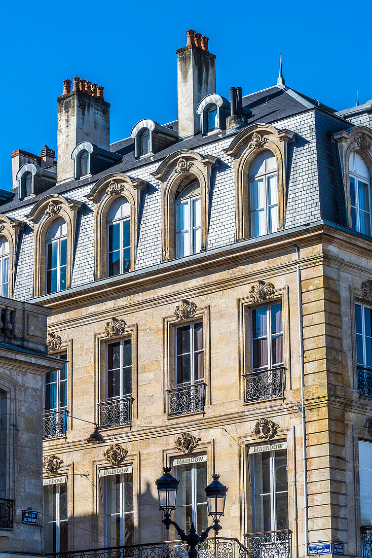 France,New Aquitaine,Bordeaux,building at the corner of the allees de Tourny and the rue Michel de Montaigne (UNESCO World Heritage)