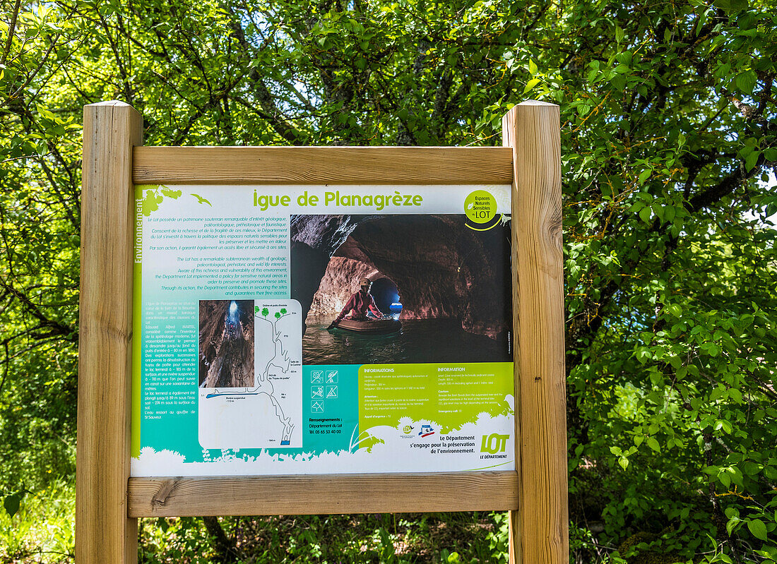 France,Lot,Causses regional Natural Park of Quercy,Natural Sensitive Space of Brauhnie,abyss in a limestone plateau,descriptive pannel