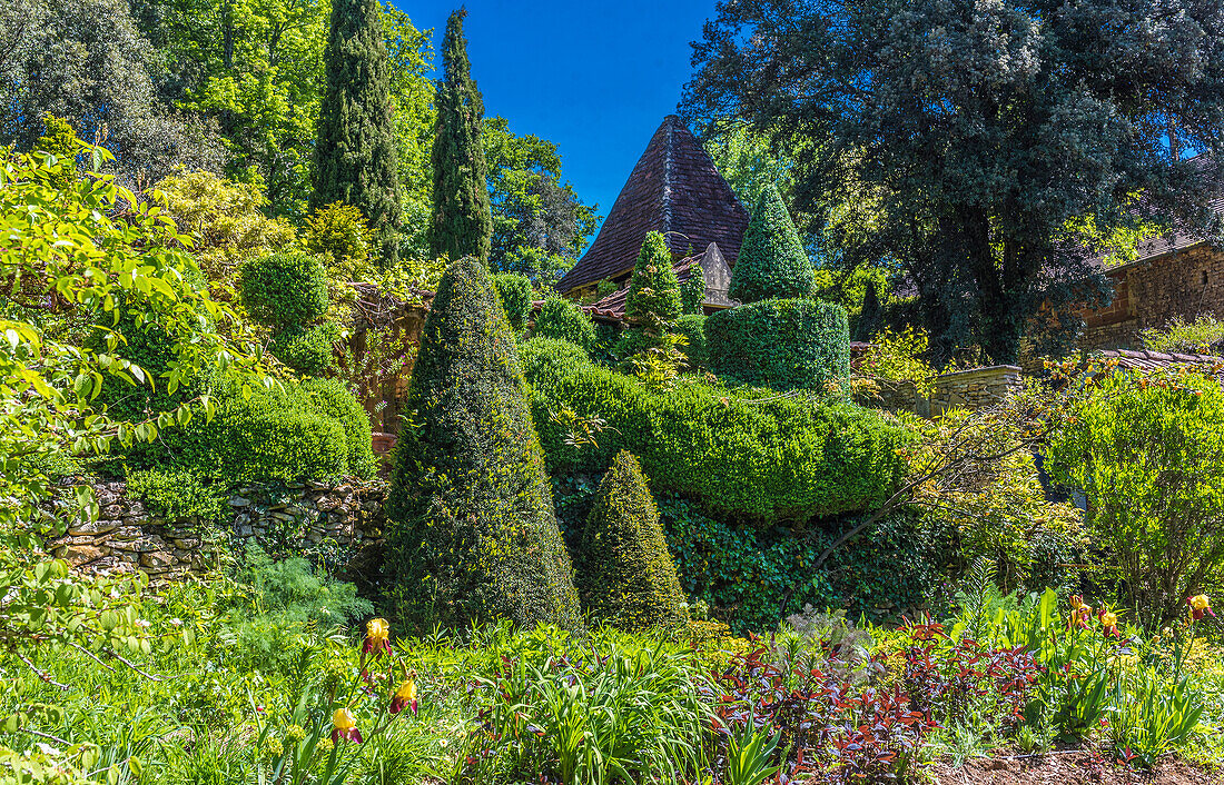 France,Perigord,Dordogne,Cadiot Gardens in Carlux ( Remarkable Garden certification label),topiaries