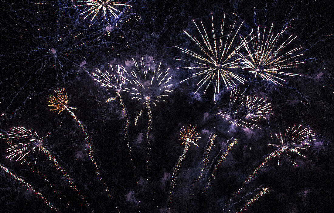 France,Gironde,Bordeaux,Fête du Fleuve 2019,pyrotechnic show "L'echappee Belle" of the Groupe F