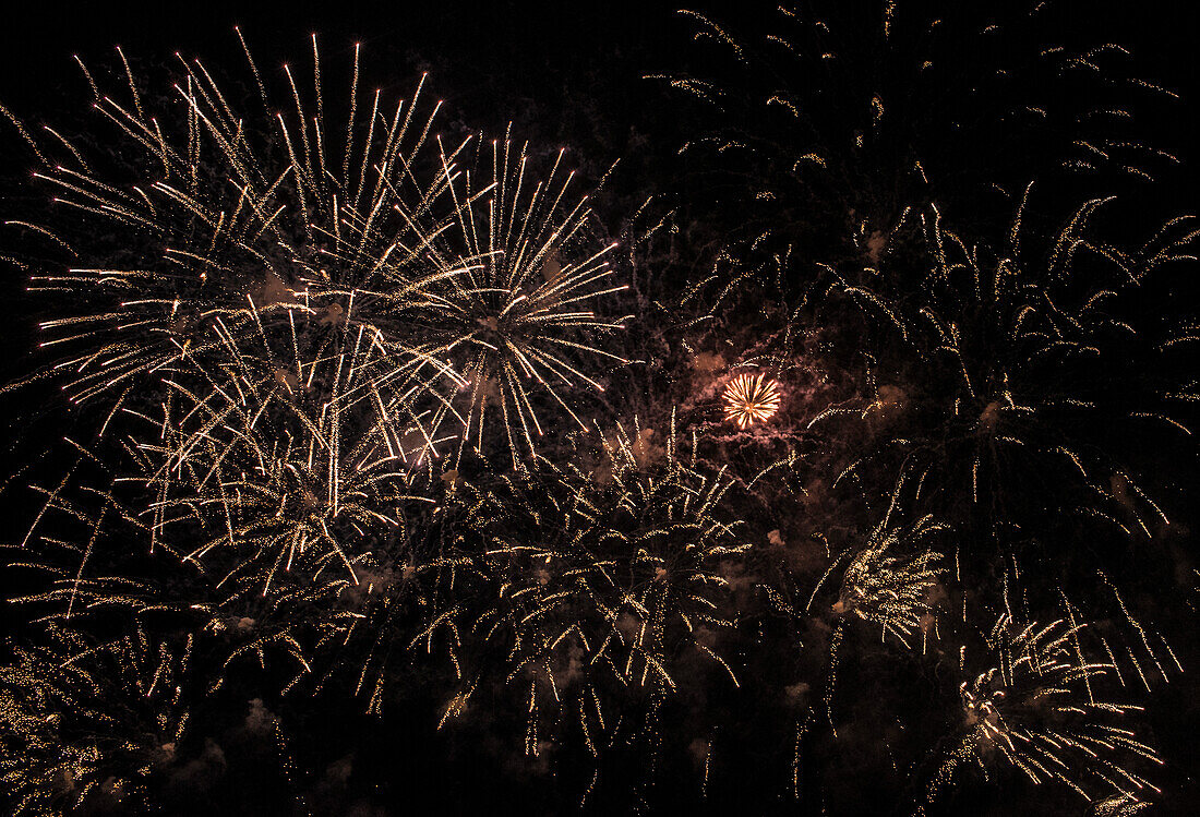 France,Gironde,Bordeaux,Fête du Fleuve 2019,pyrotechnic show "L'echappee Belle" of the Groupe F