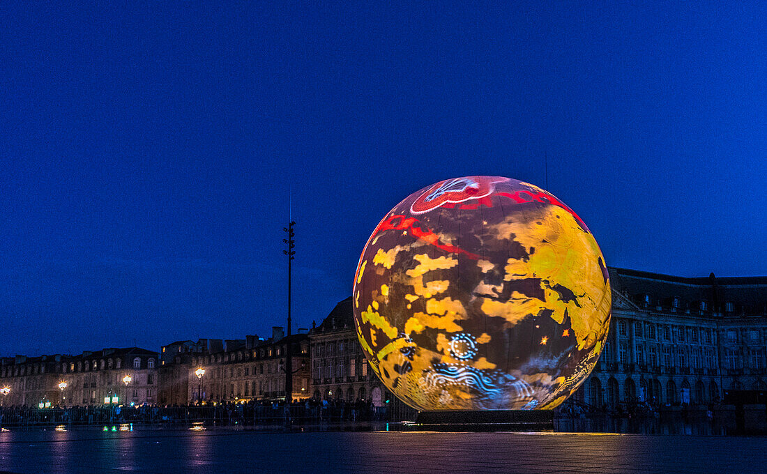 France,Gironde,Bordeaux,Fête du Fleuve 2019,pyrotechnic show "L'echappee Belle" of the Groupe F