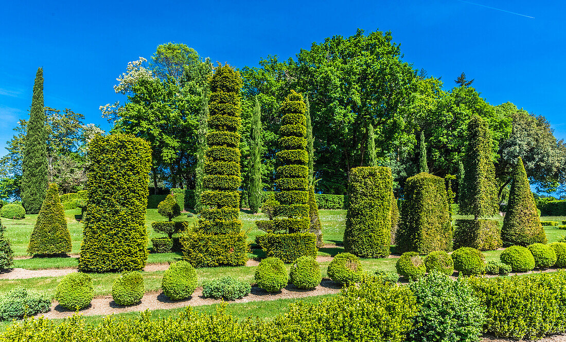 France,Perigord Noir,Dordogne,Jardins du Manoir d'Eyrignac (Historical Monument),Basse Cour des topiaires (plant nursery)