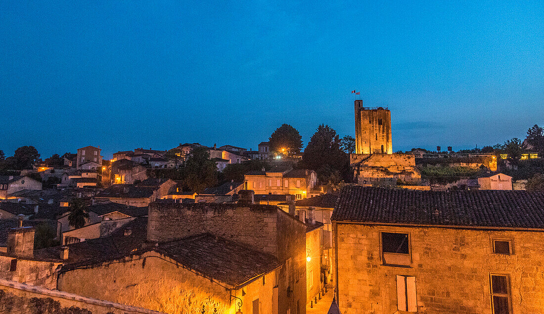 France,Gironde,Saint Emilion,(UNESCO World Heritage Site),general view with the Tour du Roy