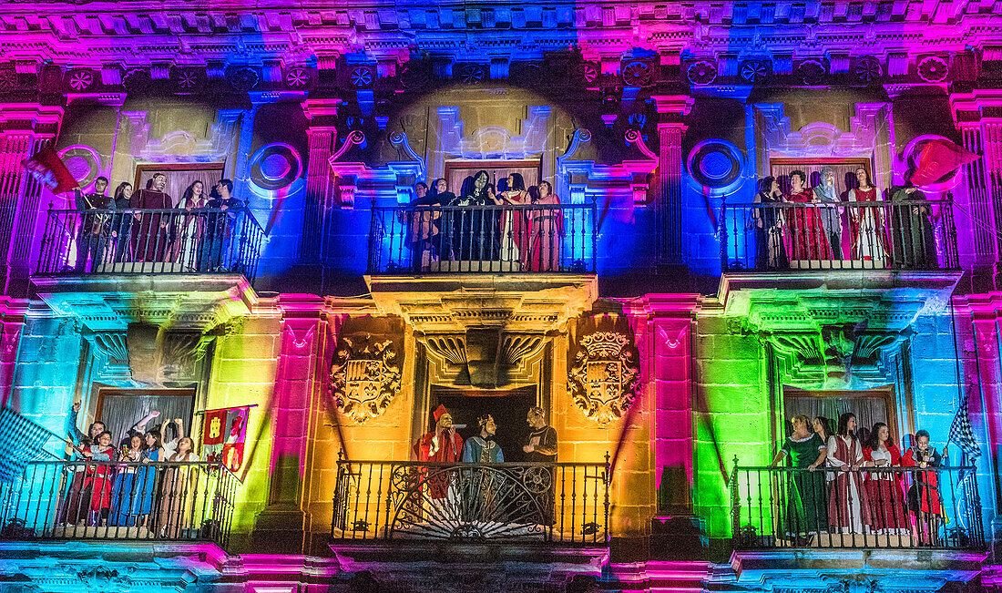 Spanien,Rioja,Mittelalterliche Tage von Briones (Festival von nationalem touristischem Interesse),Historische Ton- und Lichtshow an der Fassade des Palastes des Markgrafen von San Nicolas