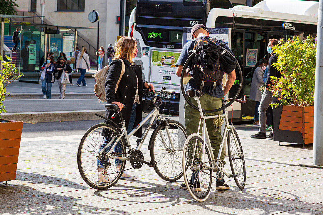 Frankreich,Nantes,44,Cours des 50 Otages,Radfahrer,Mai 2021.