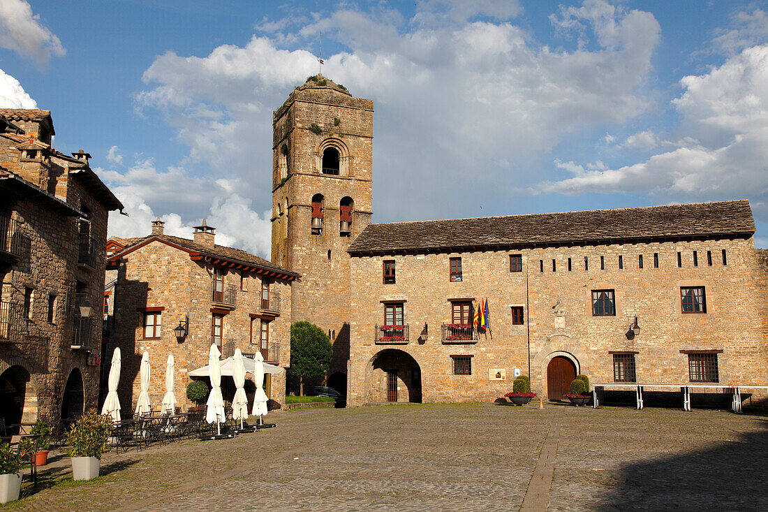 Spain,Aragon,Province of Huesca,Ainsa,medieval village