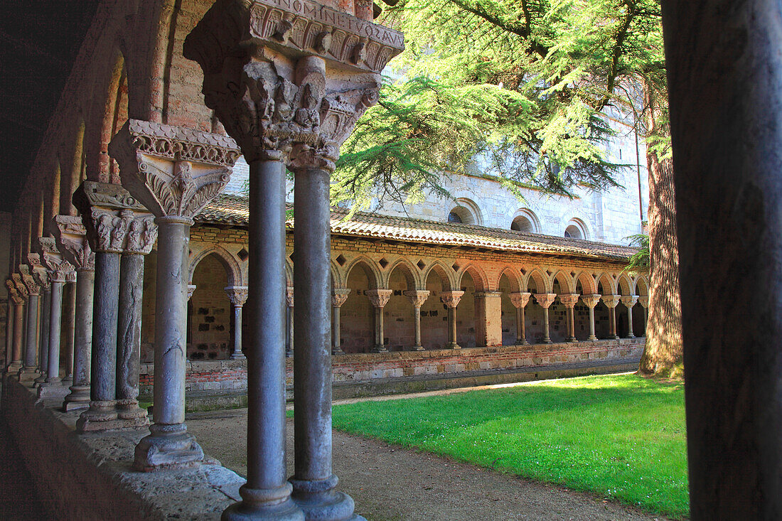 France,Occitanie,Tarn et garonne (82),Moissac,Saint Pierre abbey,the cloister,Unesco world heritage