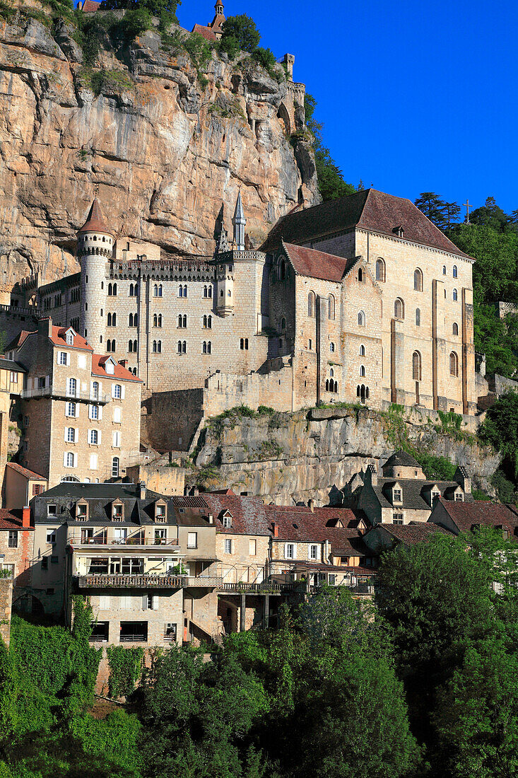 Frankreich,Okzitanien,Departement Lot (46),Rocamadour,Bischofspalast und Kirche