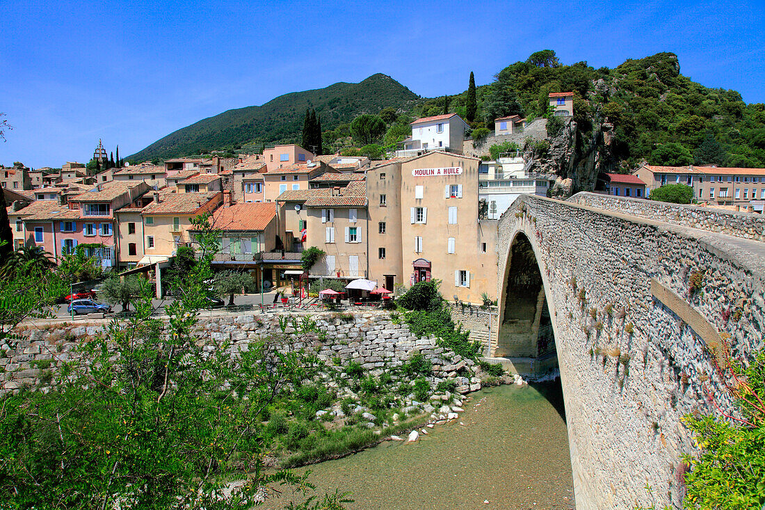 France,Auvergne Rhone Alpes,Drome department (26),Nyons,the old bridge