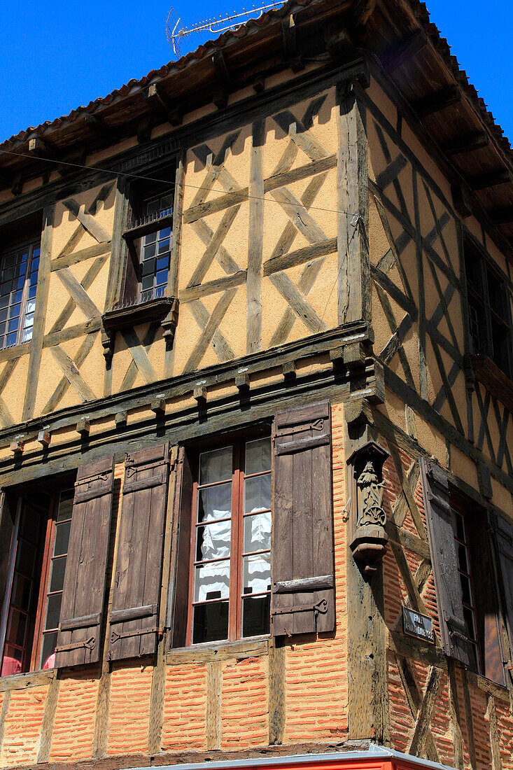 France,Nouvelle Aquitaine,Lot et Garonne department (47),Villeneuve sur Lot,medieval house