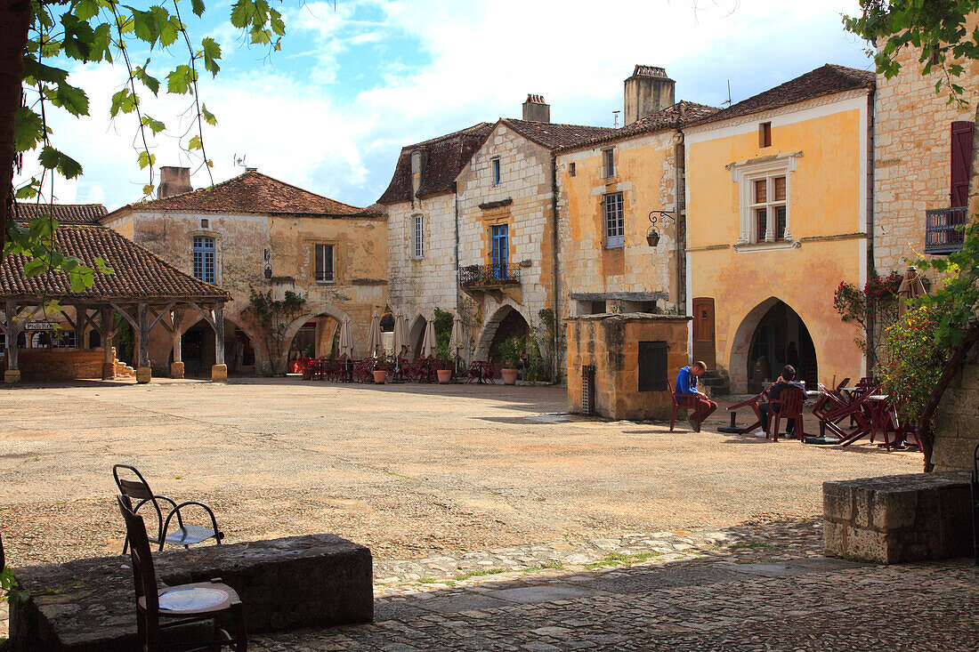 France,Nouvelle Aquitaine,Dordogne department (24),Monpazier,medieval village