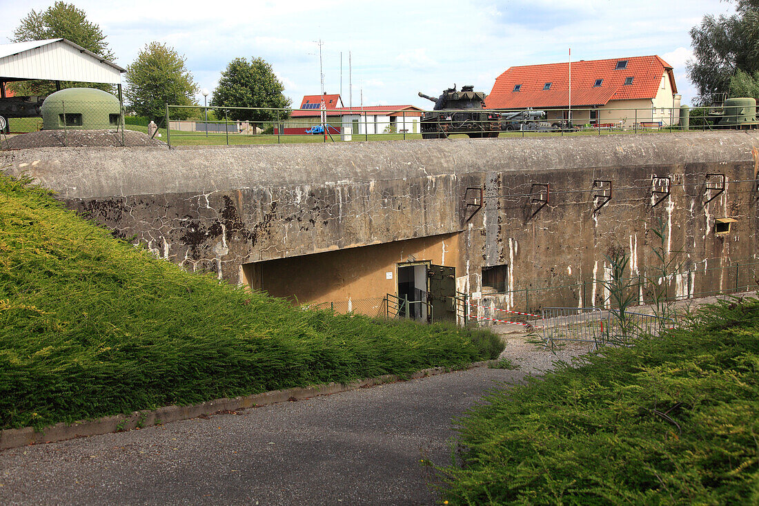 Frankreich,Grand-Est,Bas Rhin (67) Elsass,Hatten,Abri museum