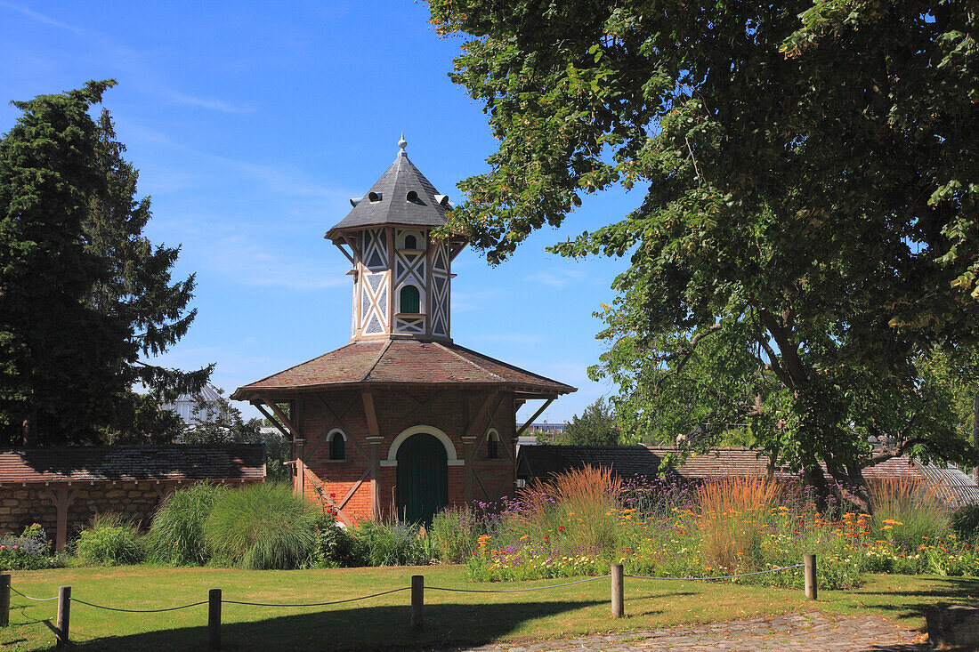 Frankreich,Paris Ile de France,Yvelines (78),Conflans Sainte-Honorine,Prieure park