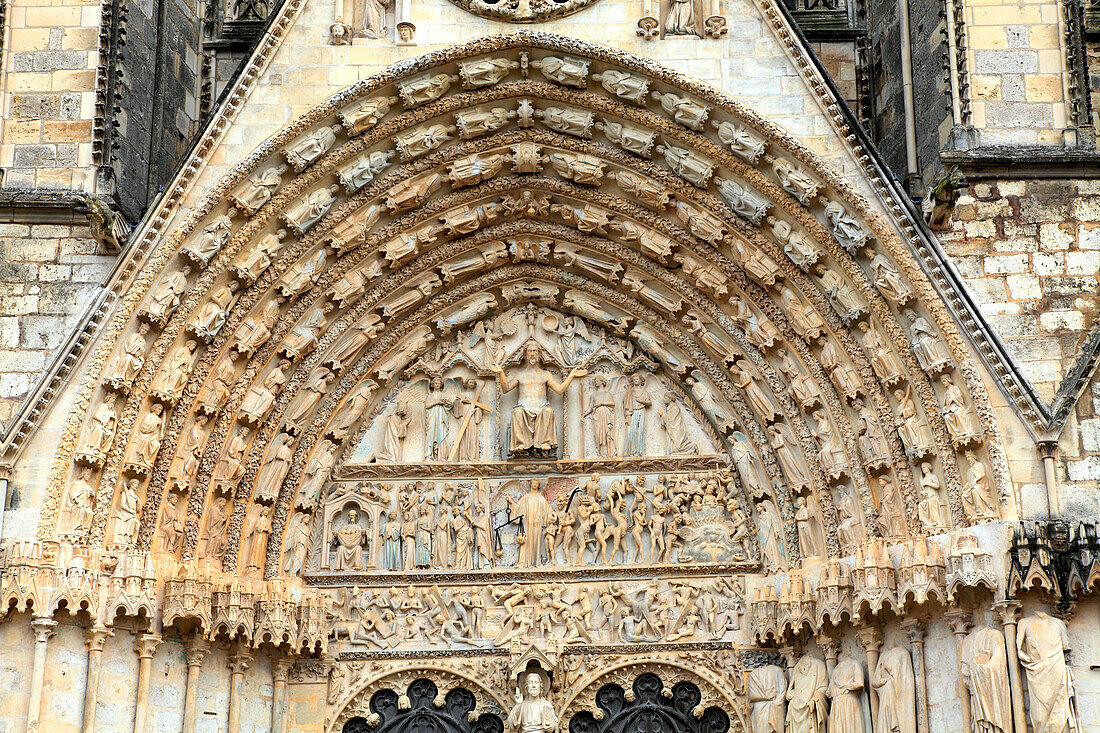 France,Centre Val de Loire,Cher department,Bourges,Saint Etienne cathedral (unesco world heritage)