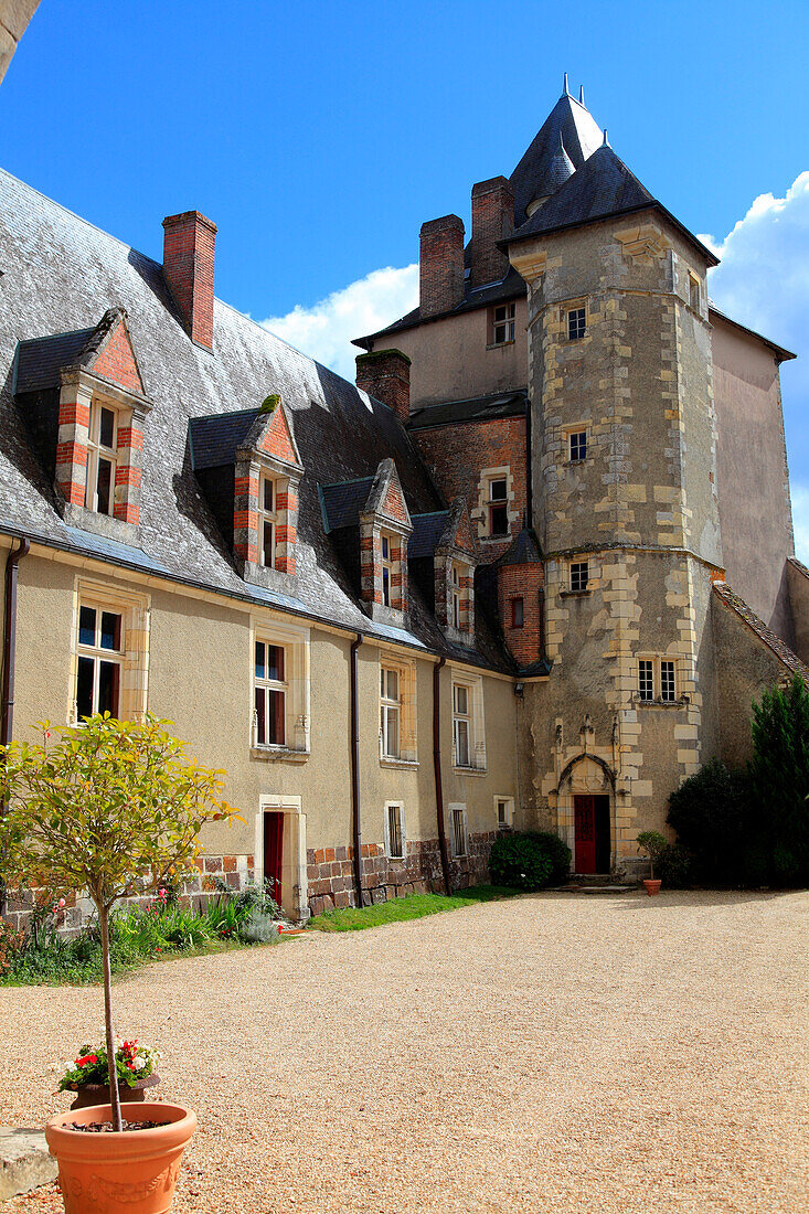 France,Centre Val de Loire,Cher department,La Chapelle d'Angillon,the castle