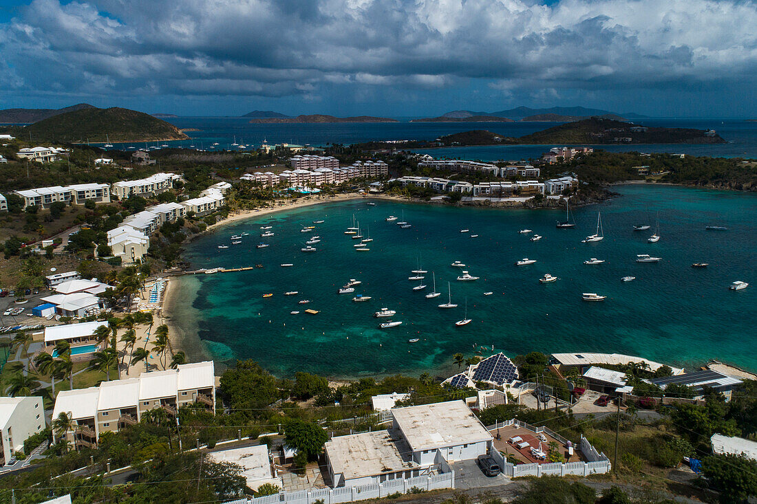 Caribbean,Caribbean Sea,US Virgin Islands,Saint Thomas Island. Cowpet Bay