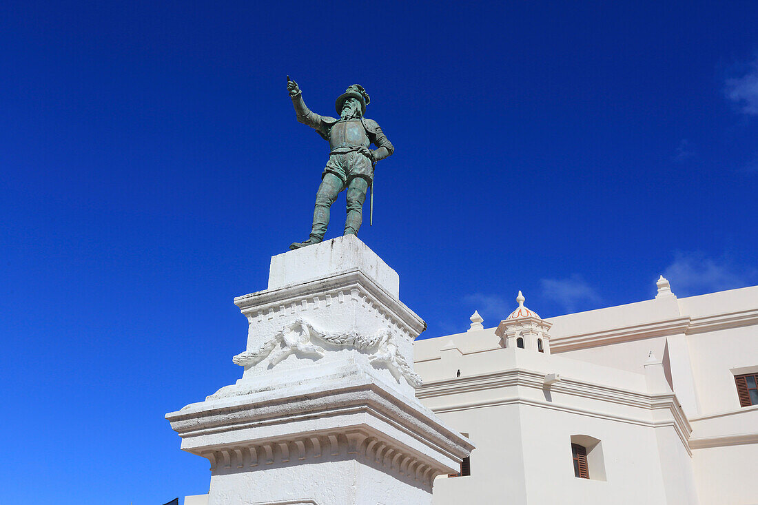 Usa,Porto Rico,San Juan. Juan Ponce De Leon Statue