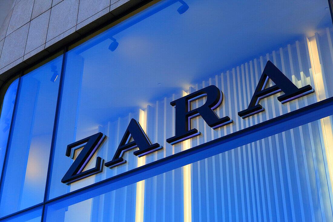 Europe,Belgium,Brussels,Zara shop