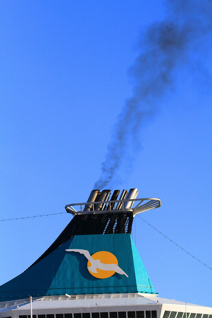 Smoke from Artania ship