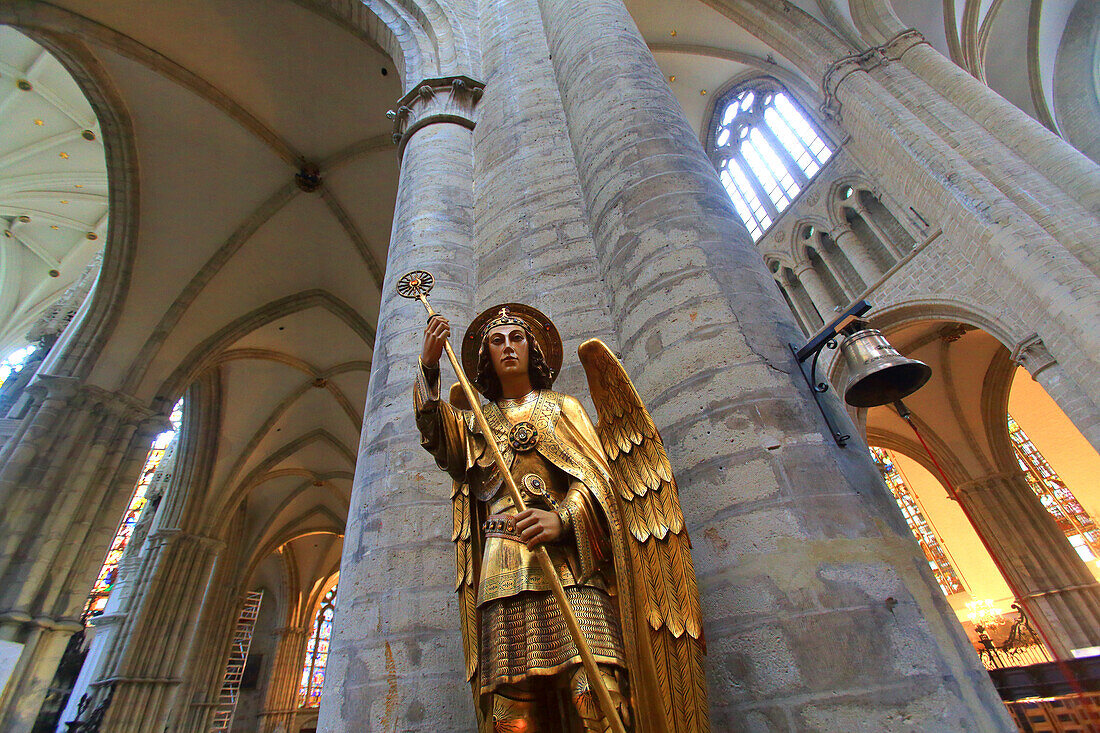 Europe,Belgium,Brussels. Saint-Michel et Gudule cathedrale. St Michel statue