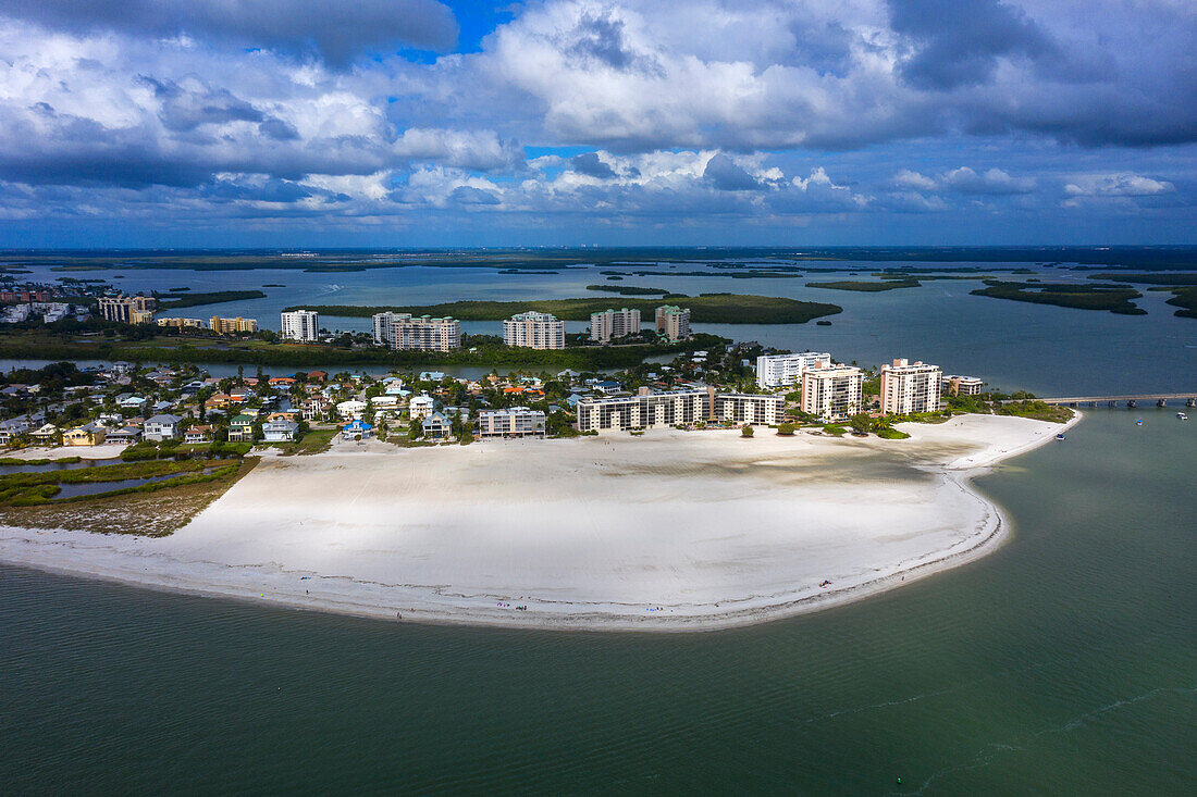 Usa,Florida. Lee County. Fort Myers beach. Estero Island. Big Carlos Pass