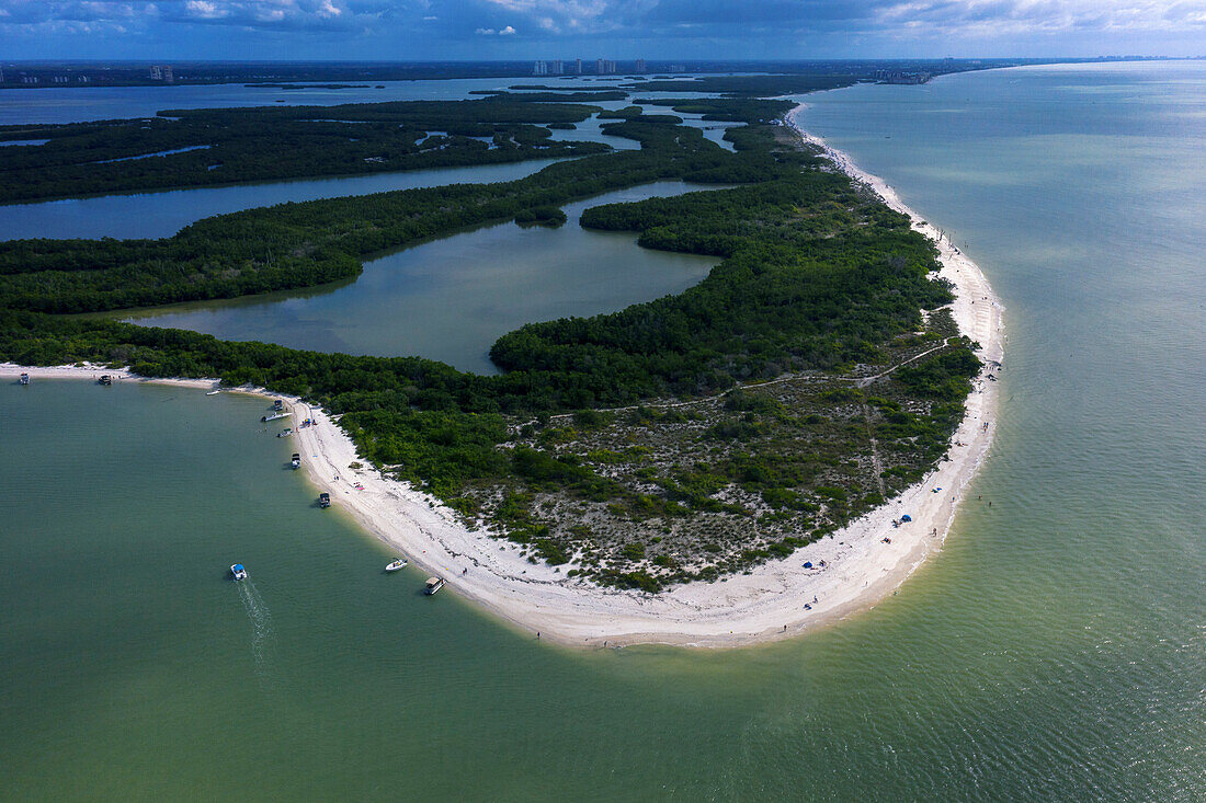 Usa,Florida. Lee County. Fort Myers beach. Estero Island. Big Carlos Pass