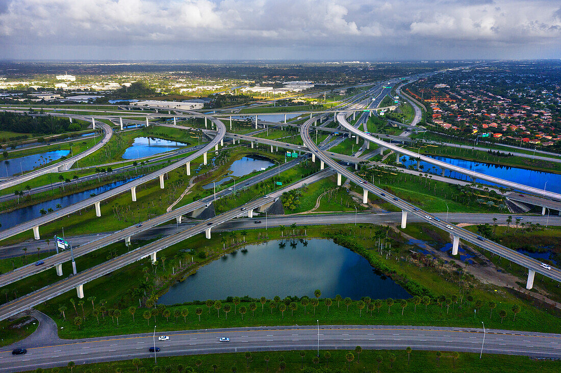 Usa,Florida,Miami. Weston,US75 and US595 motorway interchange