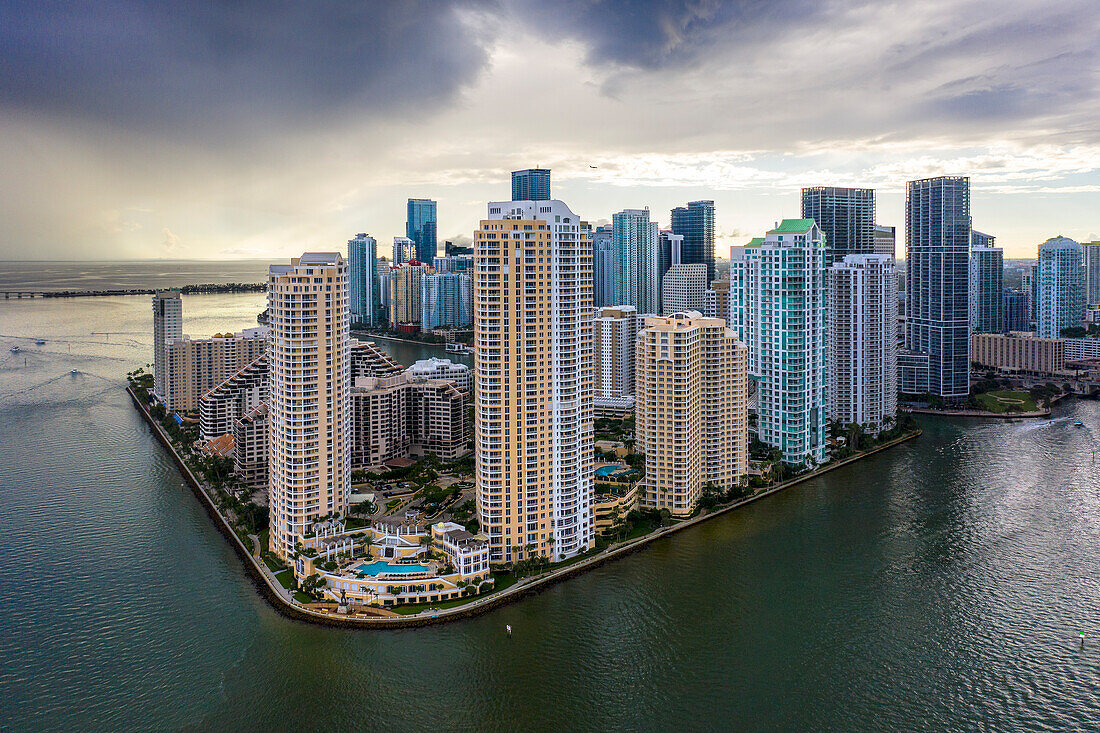 Vereinigte Staaten,Florida,Miami. Künstliche Insel Brickell Key. Biscayne Bucht