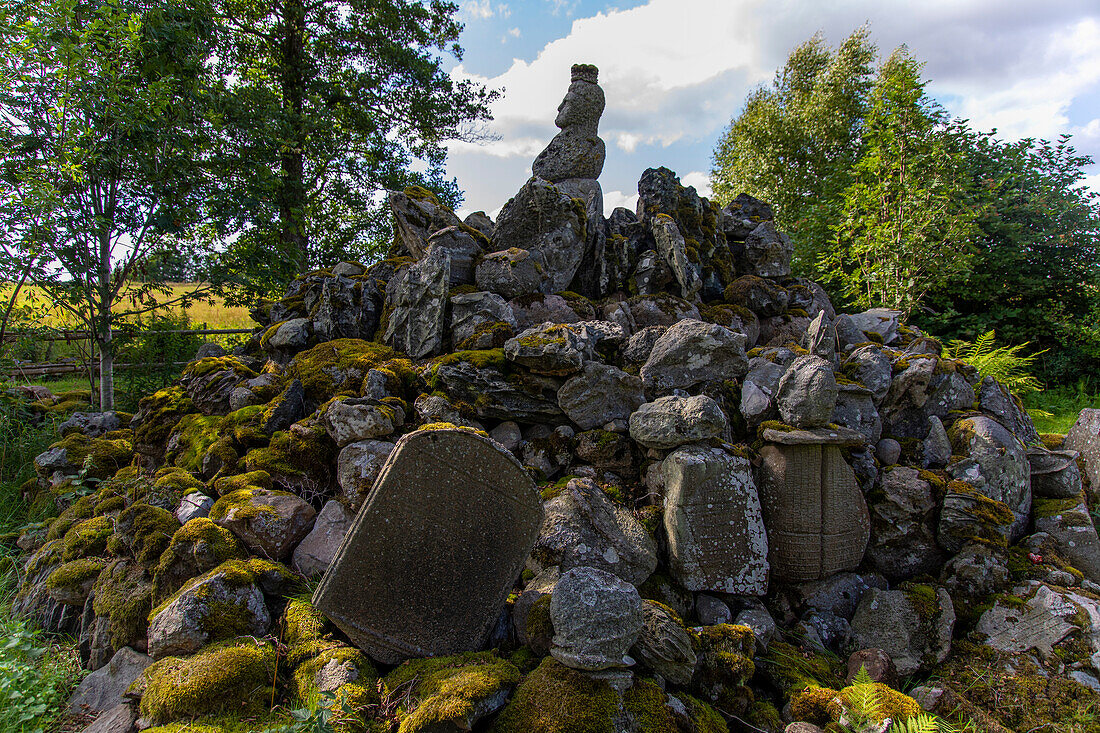 Europa,Skandinavien,Schweden. Sjöbo. Loevestad Geschnitzte Statuen. Hembygdsmuseum