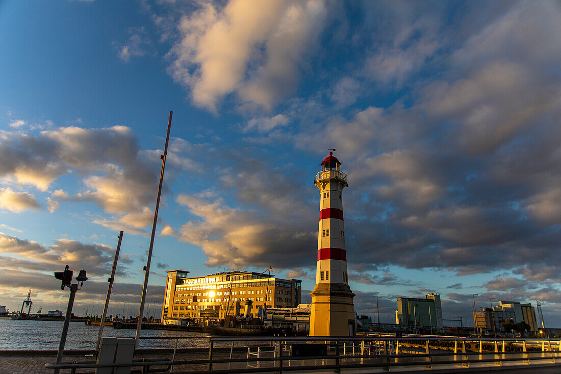 Europa,Skandinavien,Schweden. Schonen. Malmoe. Inre Hamnen Hafen. Malmöer Leuchtturm