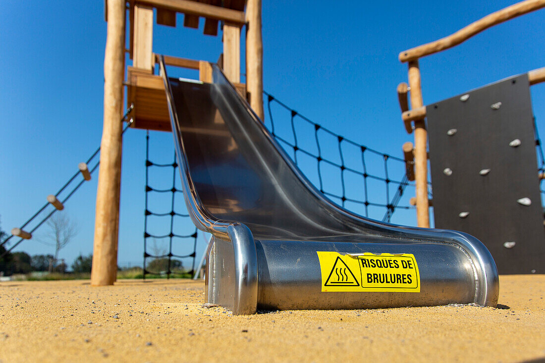 Playground equipment