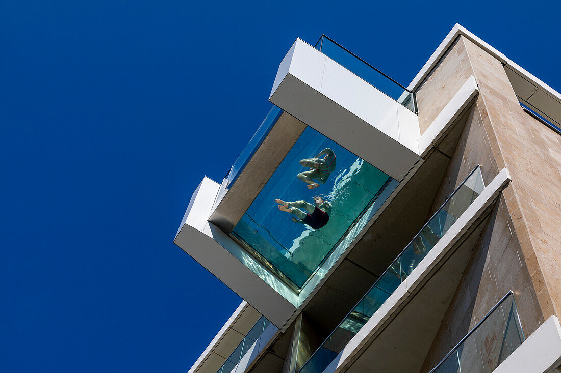 Europe,Scandinavia,Sweden. Scania. Landskrona. Balcony swimming pool