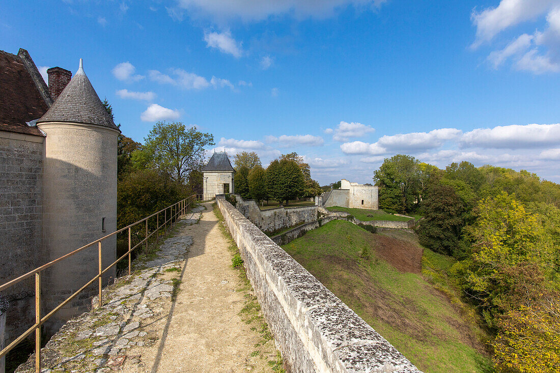 France,Hauts de France,Aisne,Coucy-le-Château-Auffrique.Saint Sauveur church