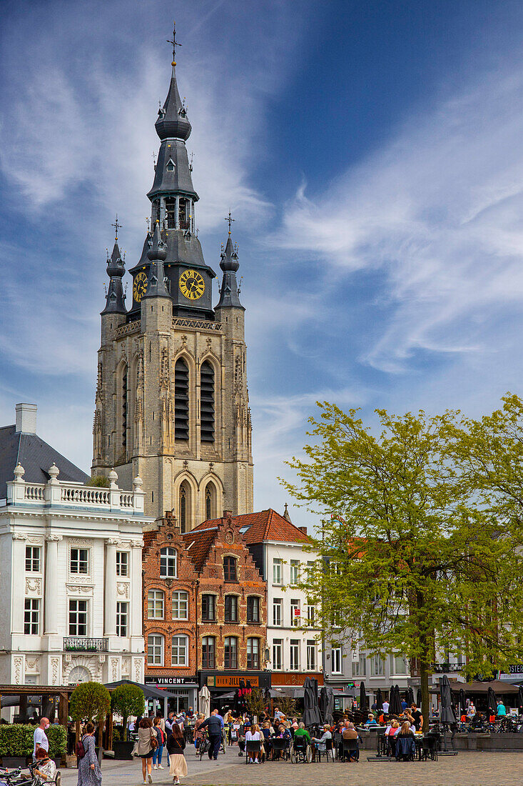 Europa,Belgien,Kortrijk,Provinz Westflandern. Kirche St. Martin