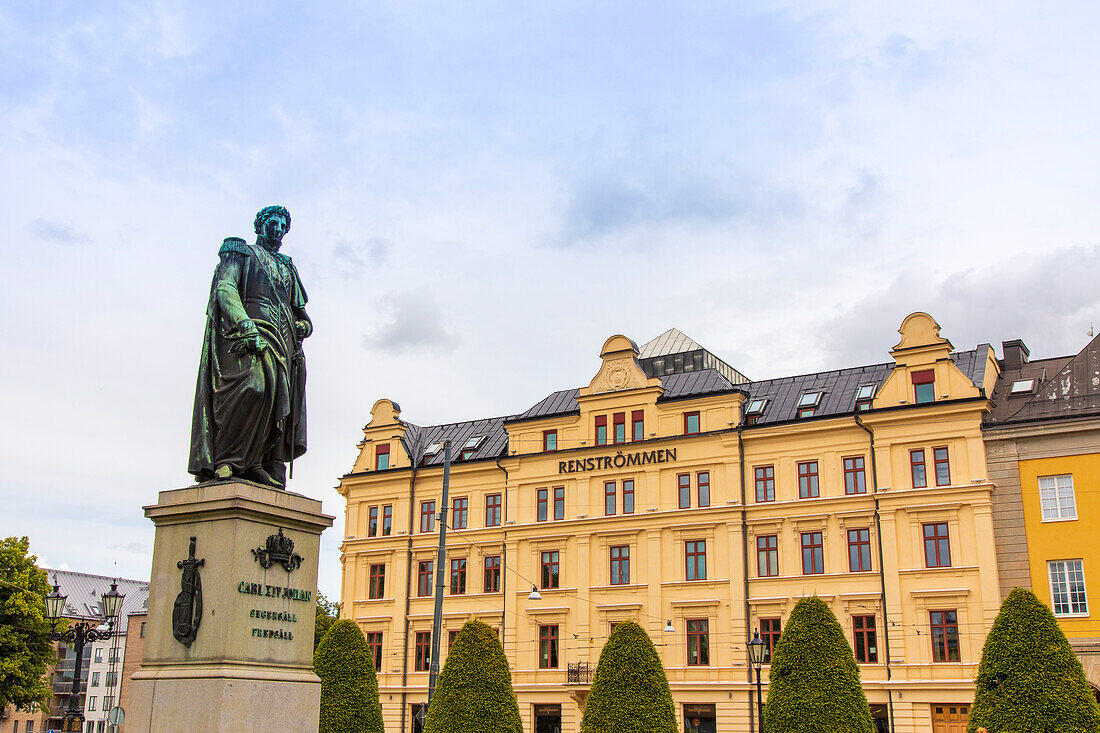 Europe,Scandinavia,Sweden.. Norrkoeping. Karl XIV statue