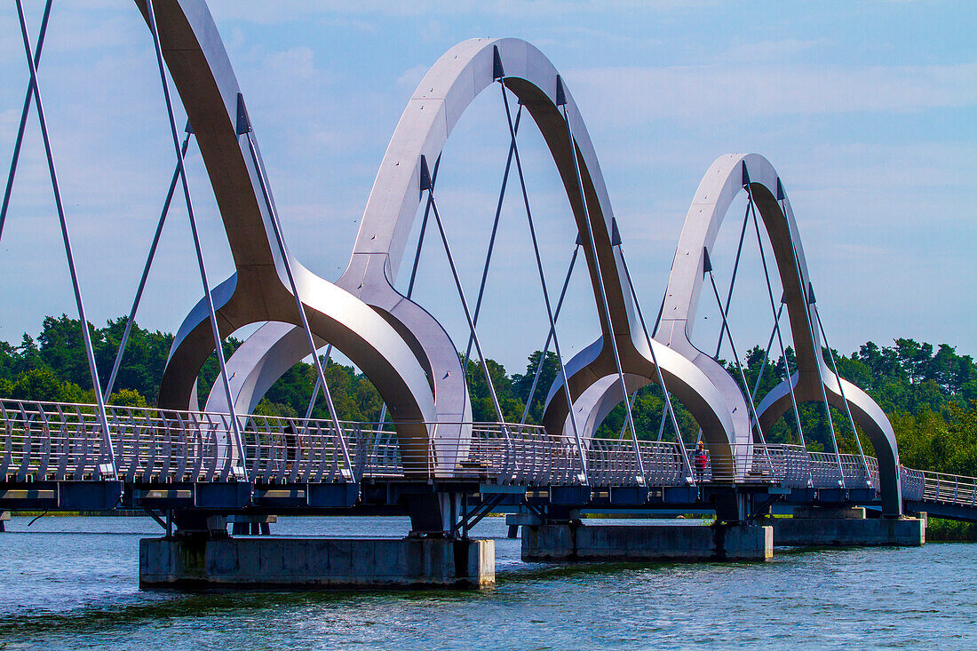 Europa,Skandinavien,Schweden.. Soelvesborg. Längste Fußgänger- und Fahrradbrücke in Europa