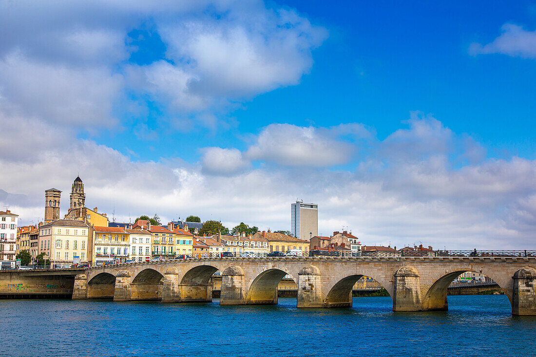 Frankreich,Saone-et-Loire,Mâcon. Fluss Saone. Saint-Laurent-Brücke