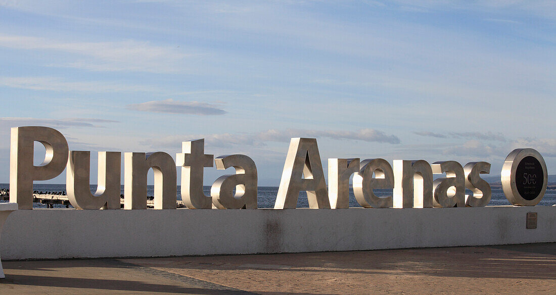 Chile,Magallanes,Punta Arenas,Punta Arenas Schild,