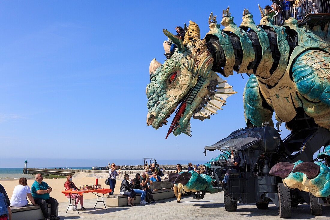 France,Calais,the dragon on the dike of Calais